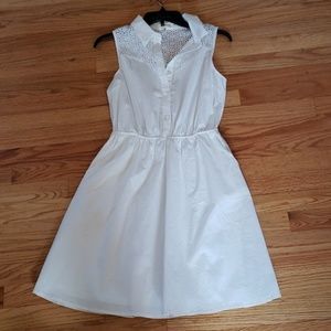 Monteau White Spring Dress with Pockets!